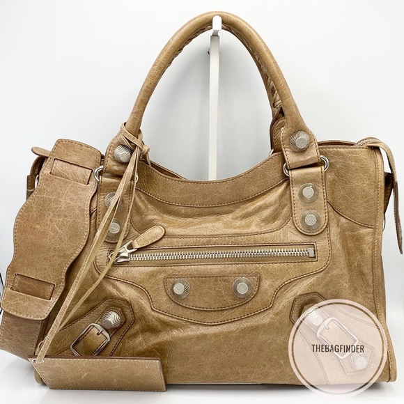 sizes of balenciaga city bolsa